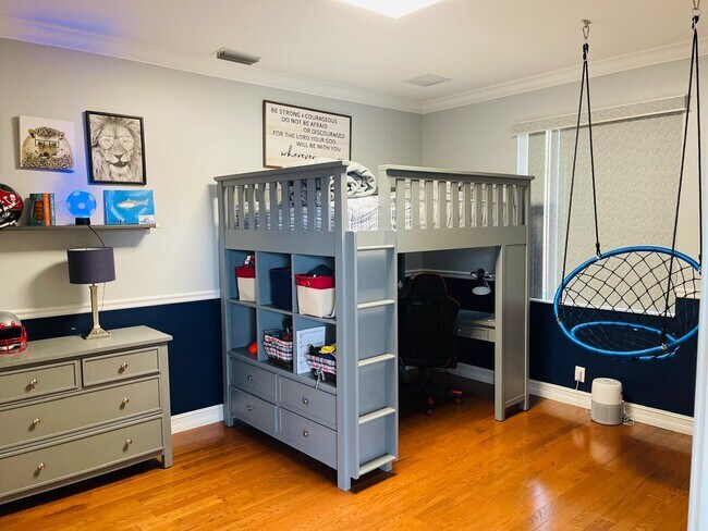 Building Photo - 6185 123rd Ln