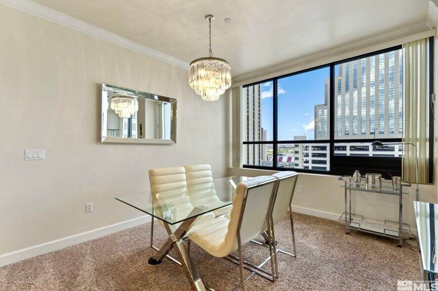 Building Photo - 450 N Arlington Ave