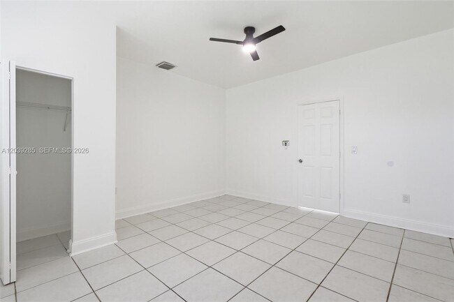 Building Photo - 875 NW 168th Dr