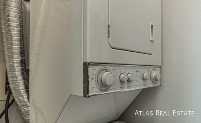 Building Photo - 2424 W 35th Ave