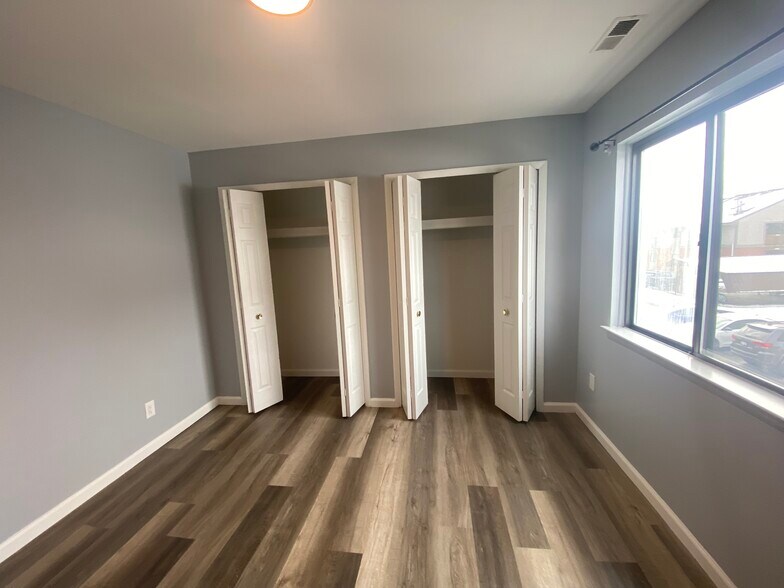 Building Photo - 16546 Clarkson Dr