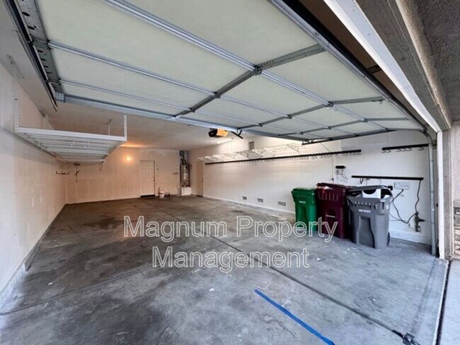 Building Photo - 36953 Ascella Ln