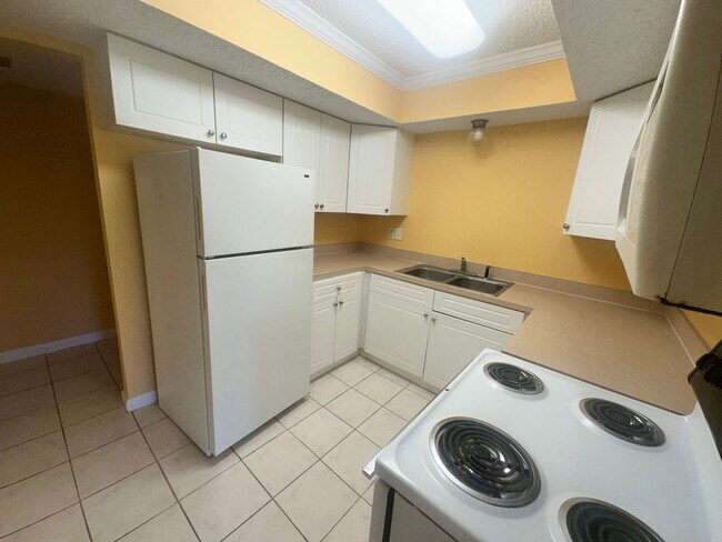 Building Photo - 6691 La Mirada W