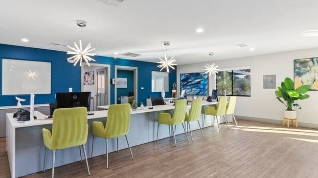 Building Photo - 6255 W Tropicana Ave