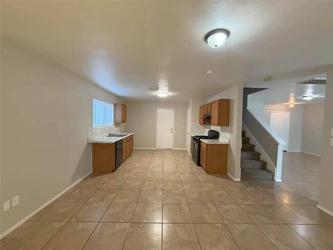 Building Photo - 22819 Sugar Bear Dr