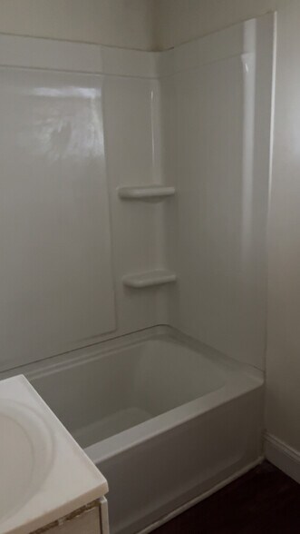 Building Photo - 524 Norris St