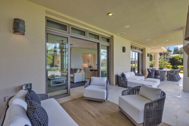 Building Photo - Luxury Kapalua Condo at Coconut Grove – Lo...