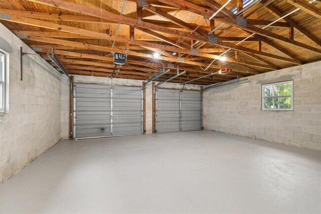 Building Photo - 930 Aultman Rd