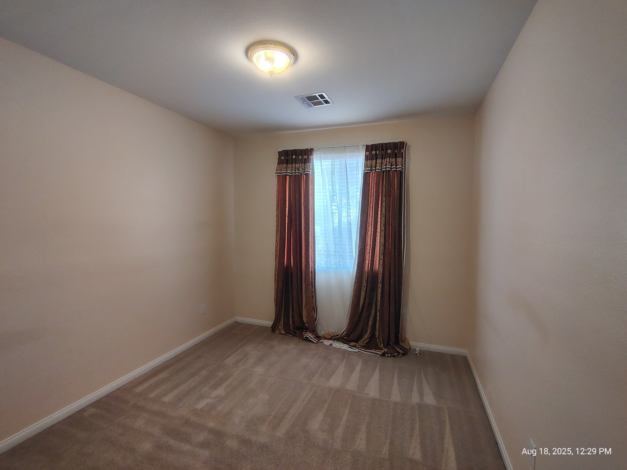 Building Photo - 340 Tayman Park Ave