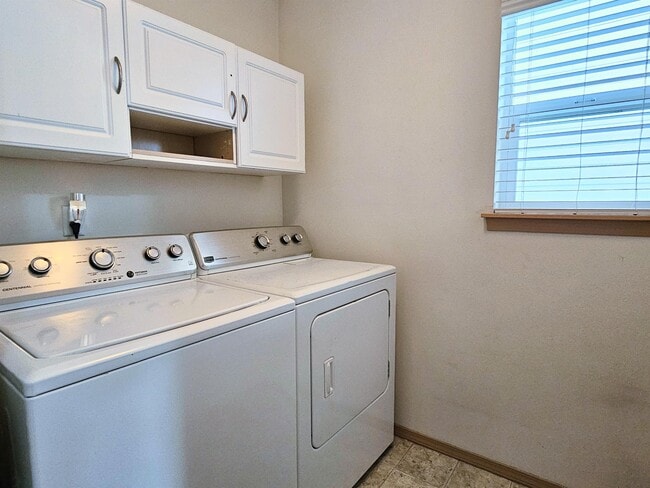 Building Photo - 6030 Radiance Blvd E