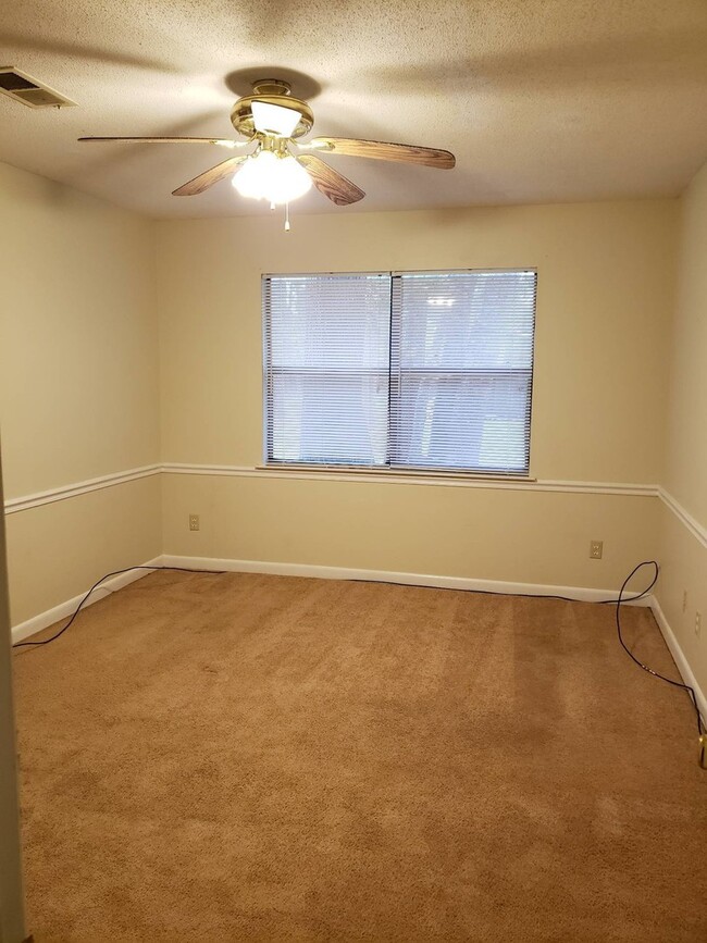 Building Photo - 3-Bedroom Home in Ocean Springs