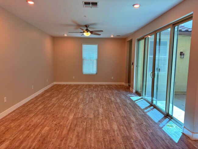 Building Photo - 3855 S McQueen Rd