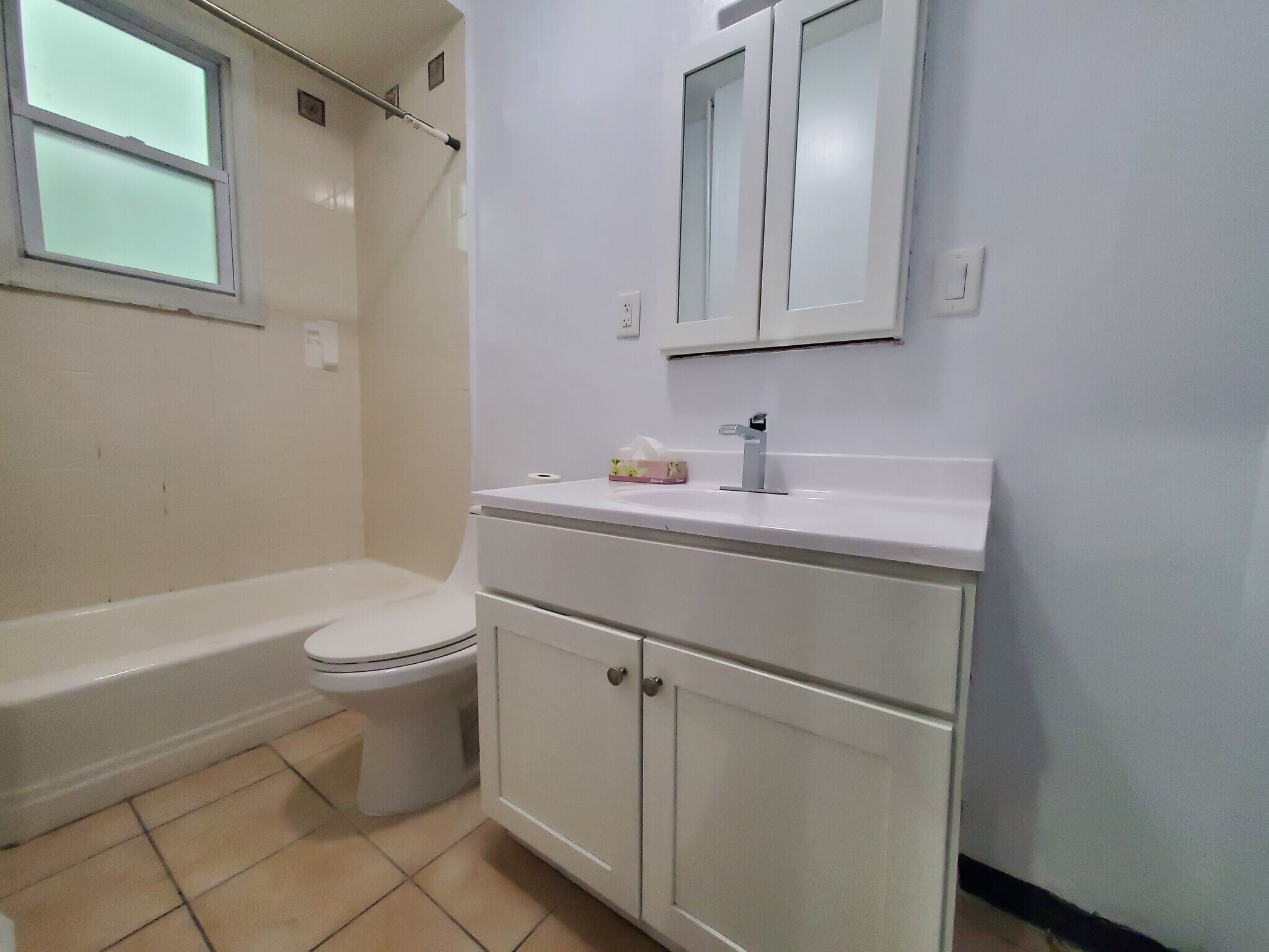 66 W 18th St #1F - 66 W 18th St
