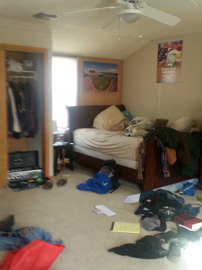 Building Photo - 810 S Prairie St