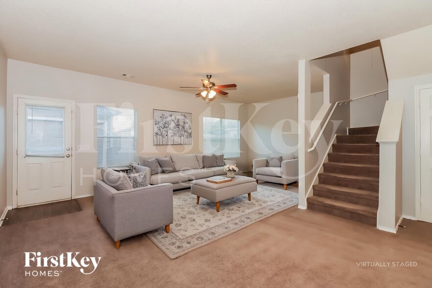 Building Photo - 6210 Scotchwood Dr