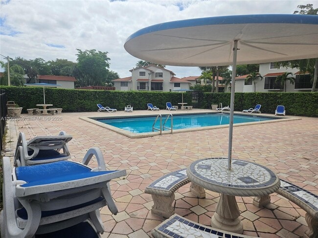 Building Photo - 9846 Hammocks Blvd