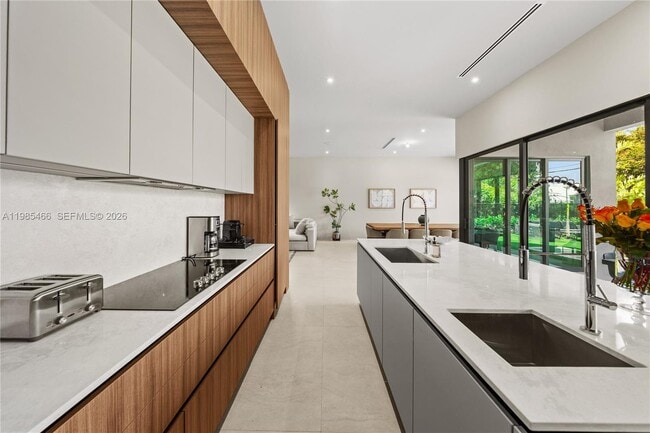 Building Photo - 245 NE 116th St