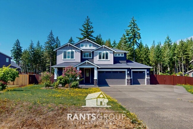 Primary Photo - Luxury 4-Bedroom Home with 5-Car Garage & ...