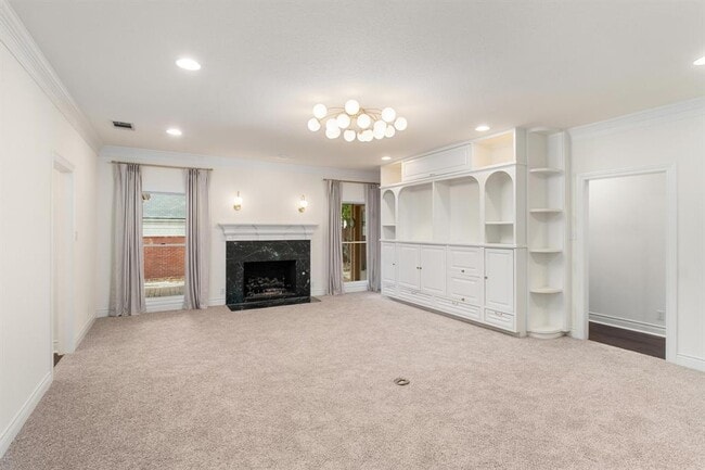 Building Photo - 6002 Ascot Cove