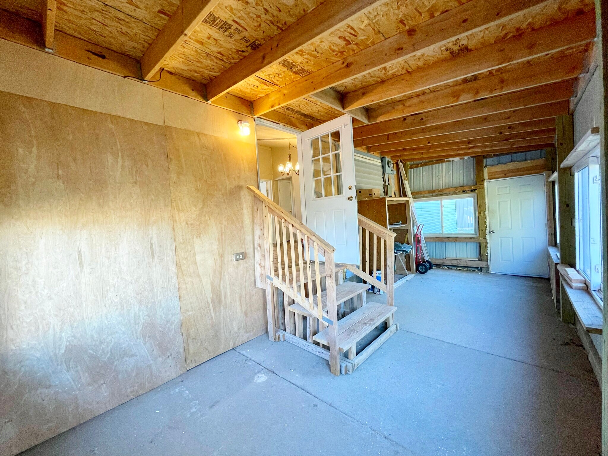 Extra Storage Area - 3512 Welchester Dr