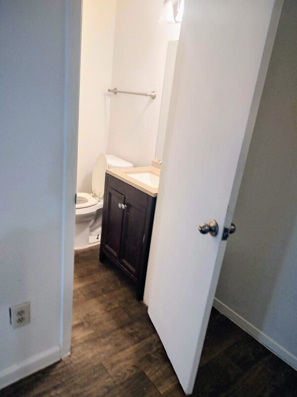 Building Photo - 1907 Hearthstone Dr