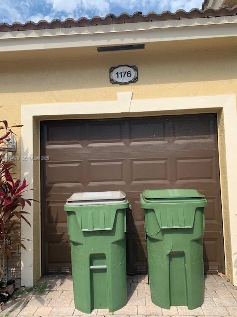 Building Photo - 1176 NE 32nd Ave