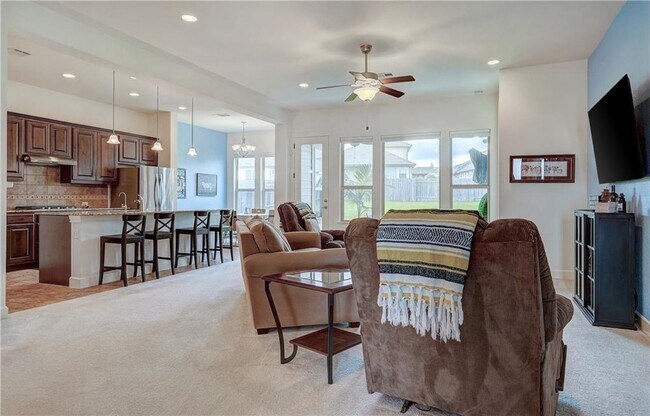 Building Photo - 5310 Scenic Lake Dr