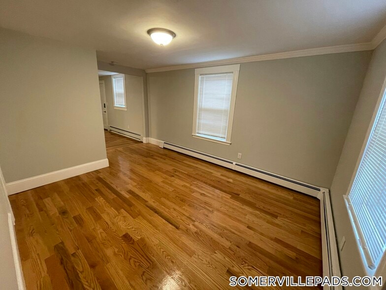 Building Photo - 309 Highland Ave