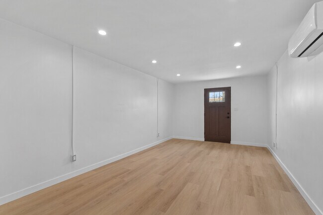 Building Photo - 1195 Georgia St