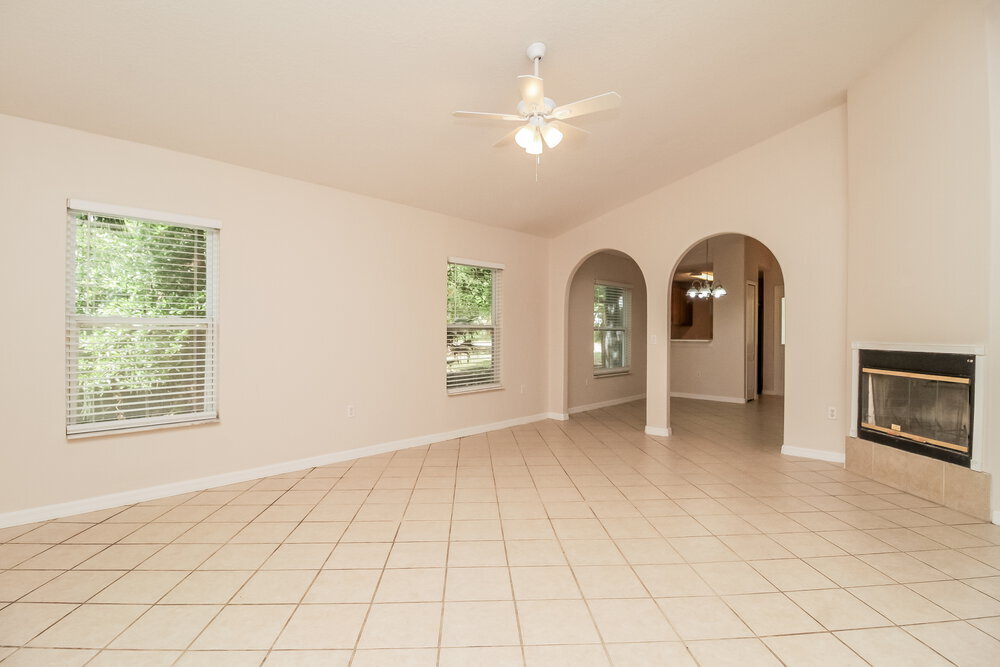 Building Photo - 31074 Lochmore Cir