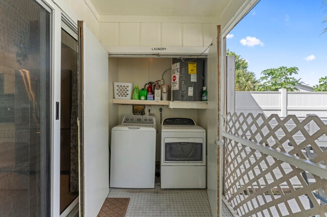 Building Photo - 8745 Sol Terrace