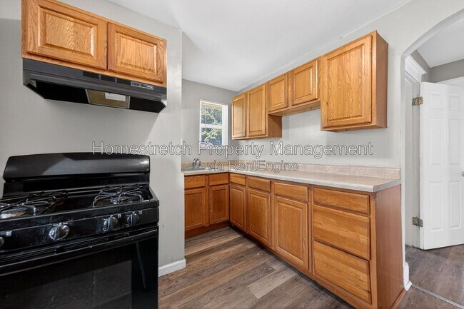 Building Photo - 2309 Gaebler Ave