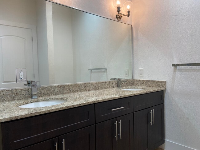 Building Photo - 281 Bella Sol Way