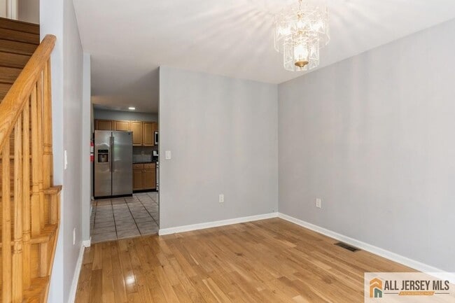 Building Photo - 17 Lackland Ave