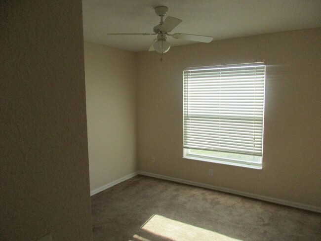 Building Photo - 3303 SW 8th Ct