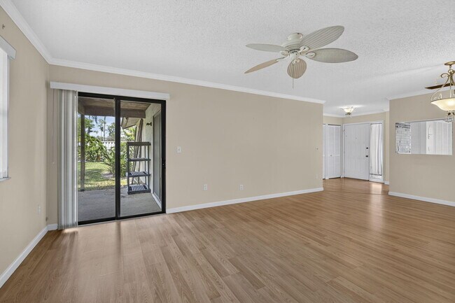Building Photo - 184 Mastic Tree Ct
