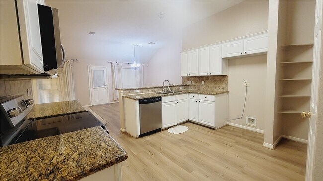 Building Photo - 16215 Brinton Ct