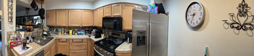 kitchen - 15800 E 121st Ave