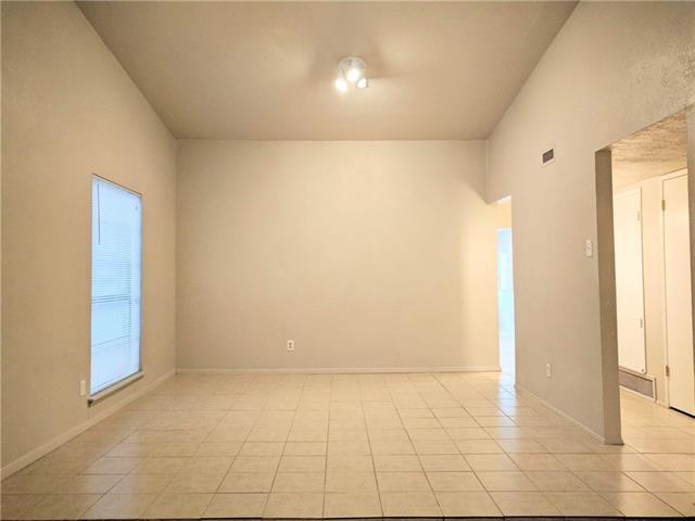 Building Photo - 5224 Cole Dr