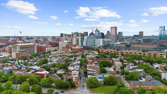 Building Photo - 656 Washington Blvd