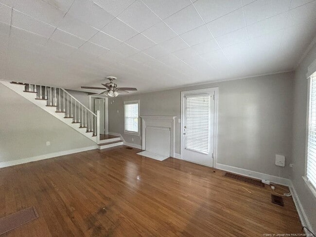Building Photo - 1516 Fort Bragg Rd