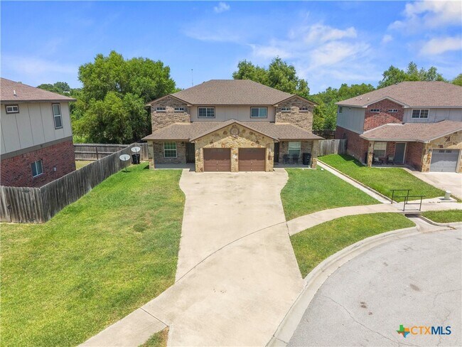 Building Photo - 1105 Grace Point Dr