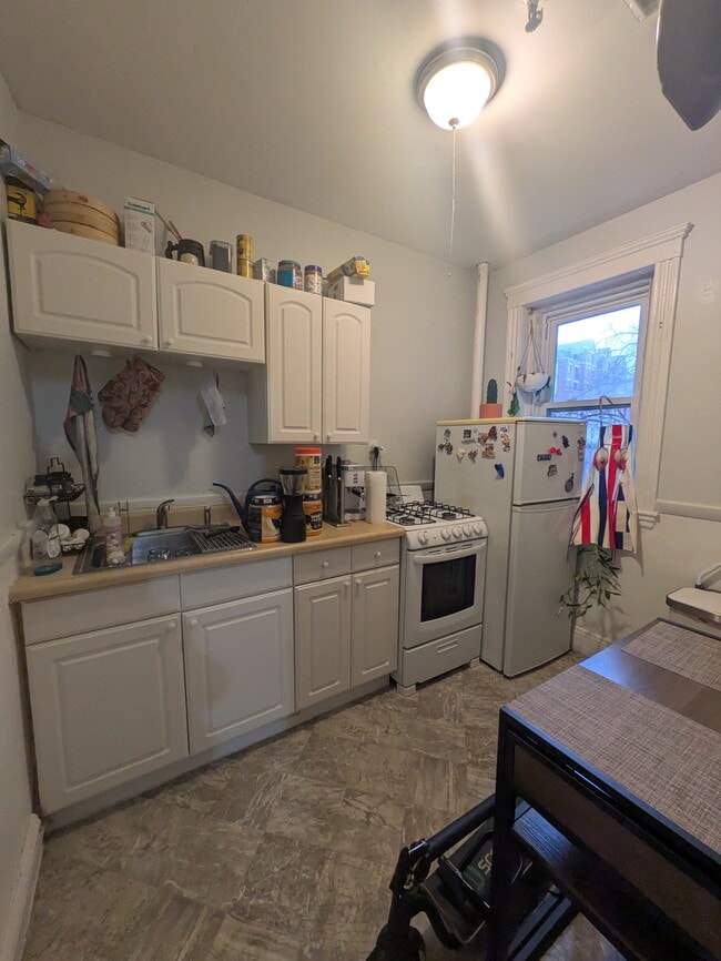 Building Photo - 117 Jersey St