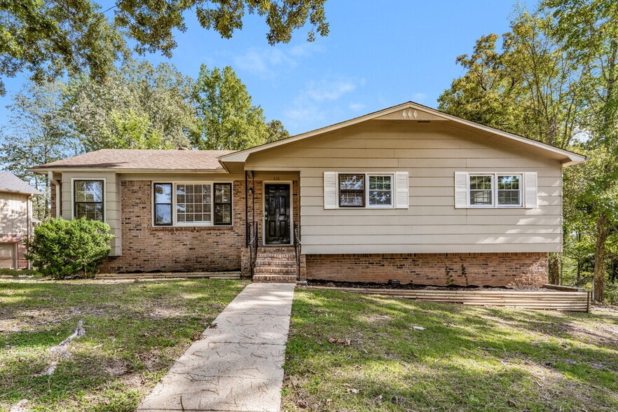 Primary Photo - 120 Von Dale Dr