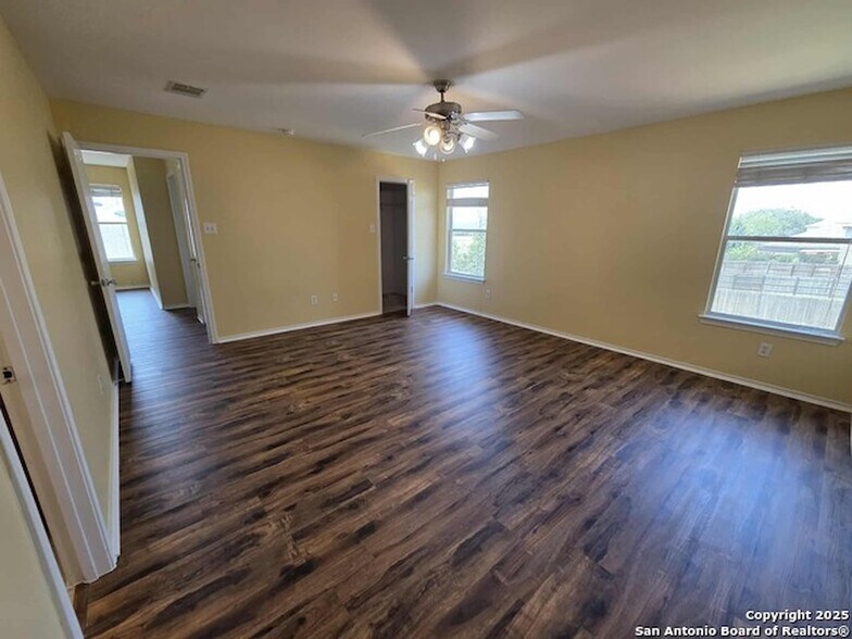 Building Photo - 228 Anvil Plz