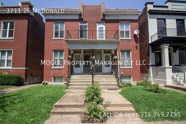 Building Photo - 3711 2F McDonald-