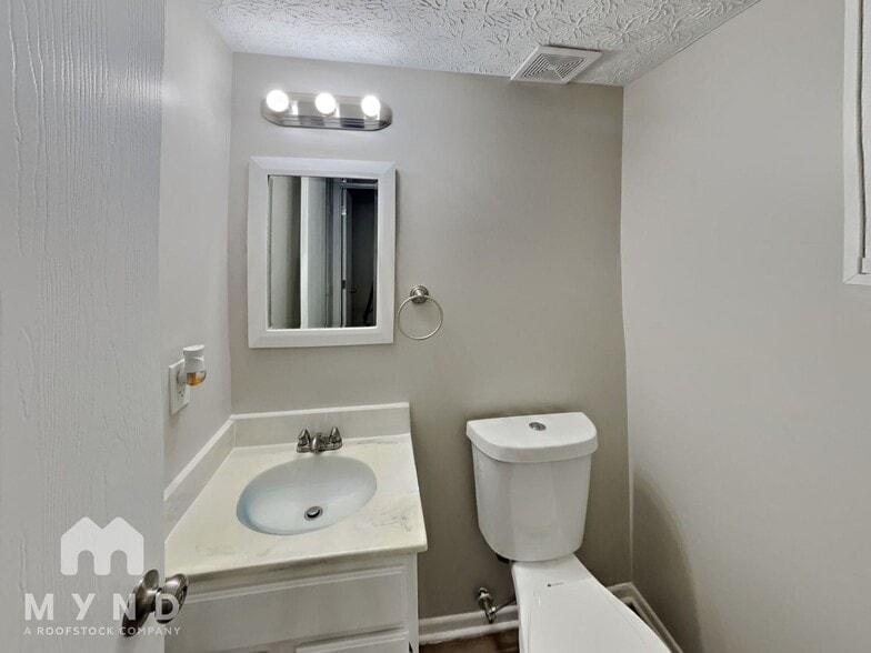 Building Photo - 5609 High Arbor Dr