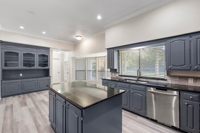 Building Photo - 4351 Bullfinch Ct