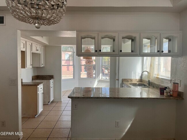 Building Photo - 6105 Pecan Park Pl