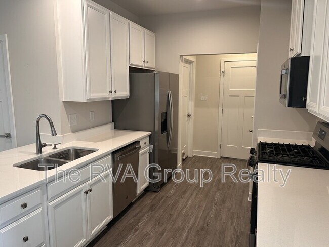 Building Photo - 9065 Spring Green Loop